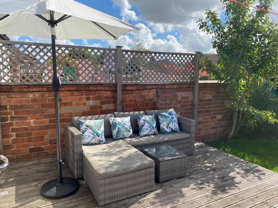 Spacious Victorian Townhouse With Cathedral Views Lincoln Eksteriør bilde